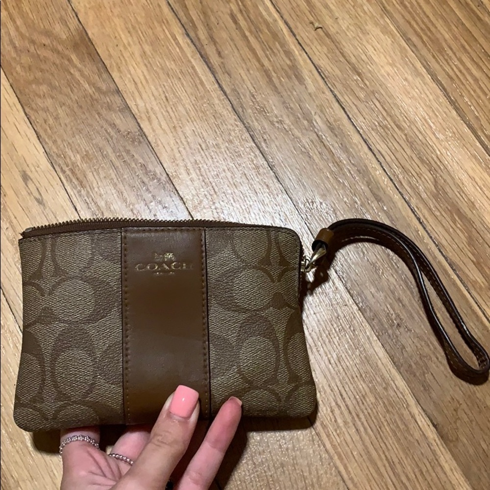 Wristlet